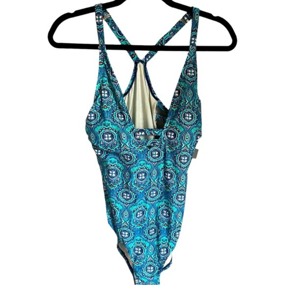 NWT Shade & Shore One Piece Size 8 With Cut Outs‎